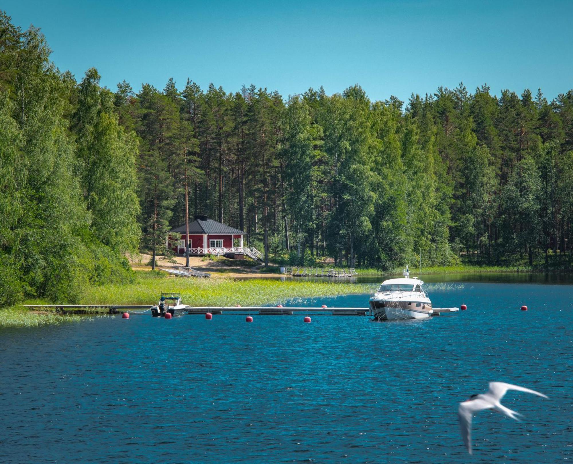 Hotelli Пункахарью Экстерьер фото